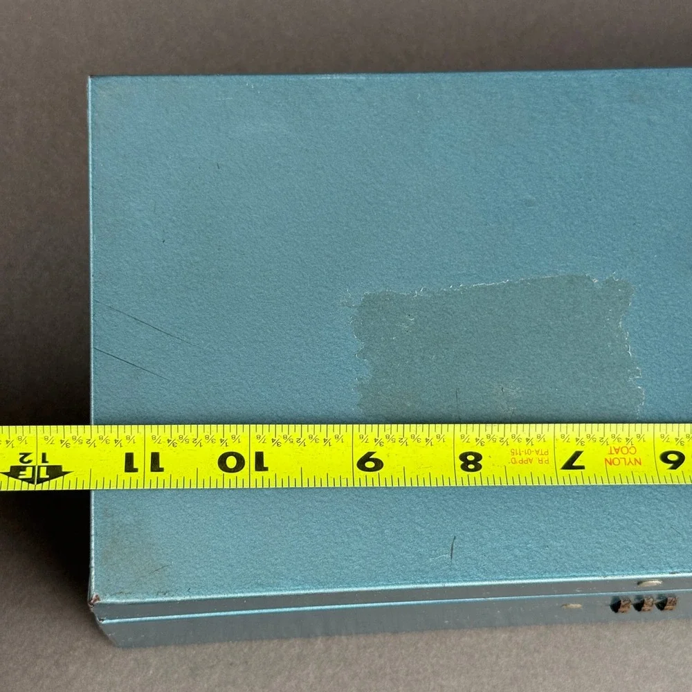 Unbranded vintage metal
